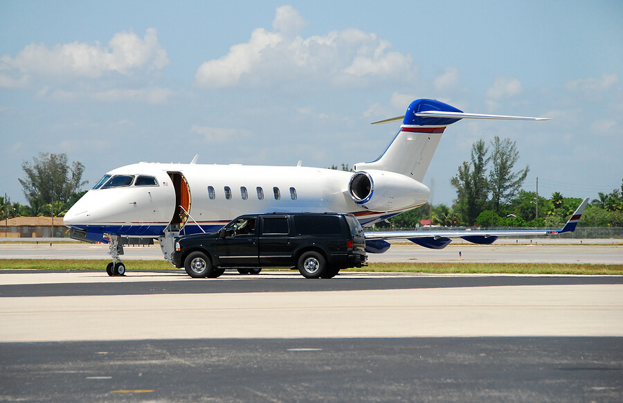 Our event travel transportation guide can help you decide how to get to and around your trip to a high-profile event.