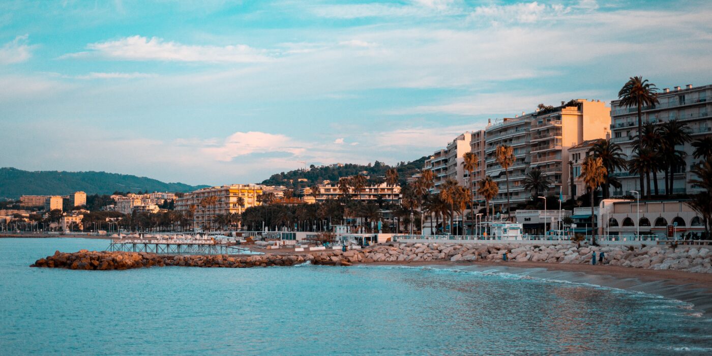 You can experience France like a celebrity with our 2024 Cannes travel packages.