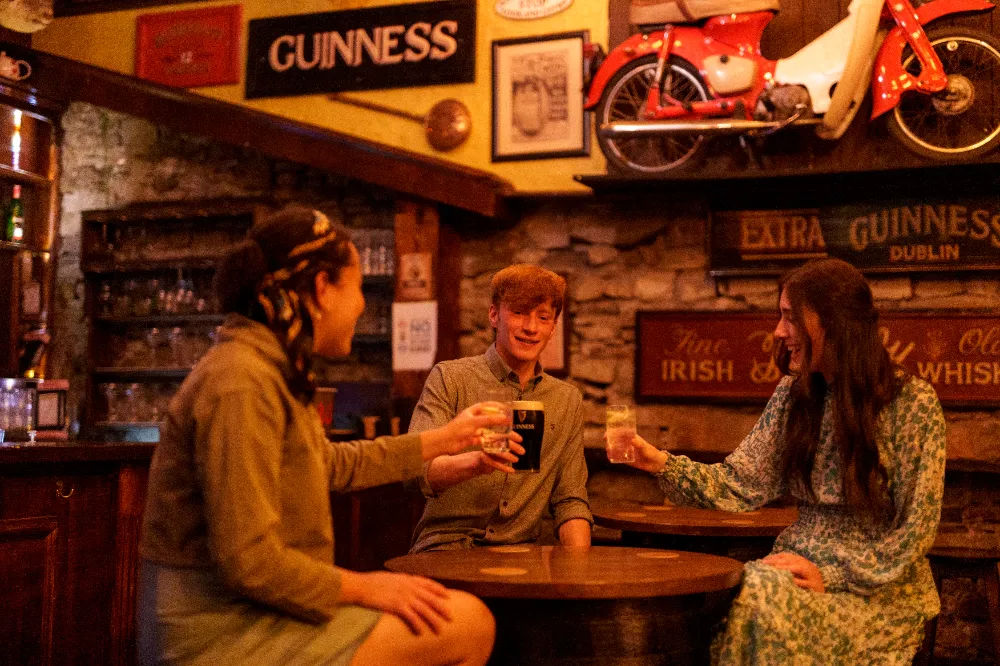 Mc-Cafferty_s-Traditional-Irish-bar-Donegal-Town-Co-Donegal_master-1